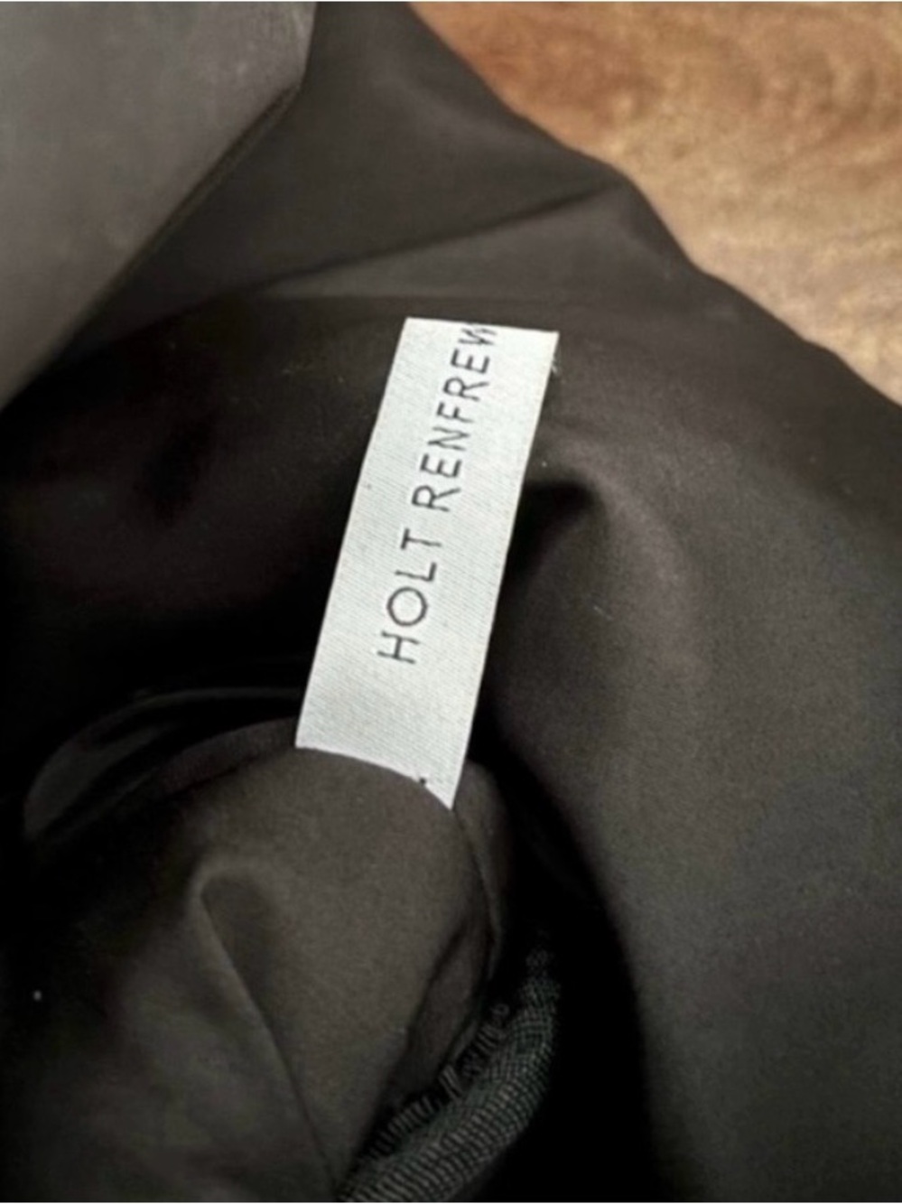 Holt Renfrew Black Glossy Hobo Bag - Picture 6 of 7